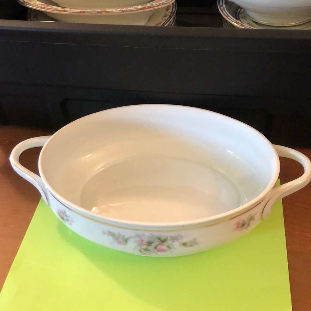 Edelstein 1388 Oval Vegetable no lid